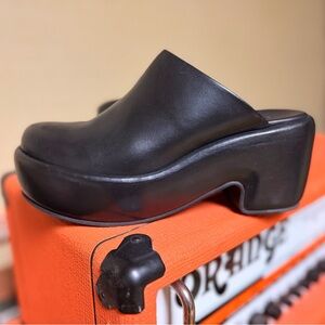 Everlane Puffa Clog Puffy Black Leather Shoes 7